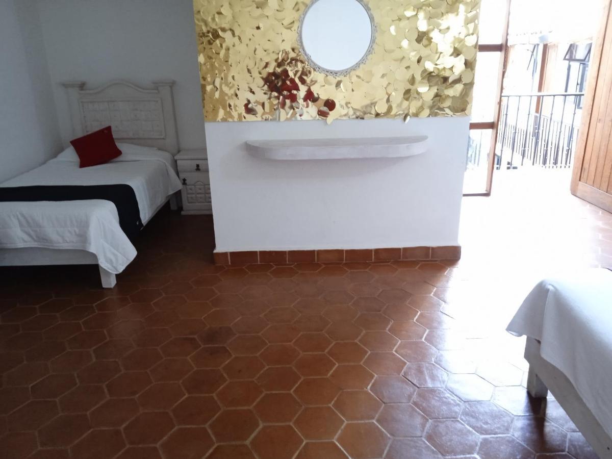 Hotel Valle Bonito, Valle De Bravo Eksteriør bilde